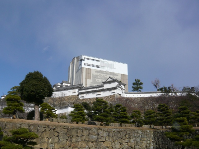 Image:20121231HIMEJI-Castle.jpg